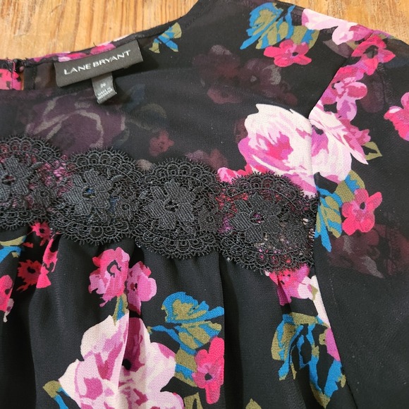 Lane Bryant Sz 26 4XL Black Floral Blouse Tunic Roses Lace Trim Mesh 1/2 Sleeve - Picture 10 of 14